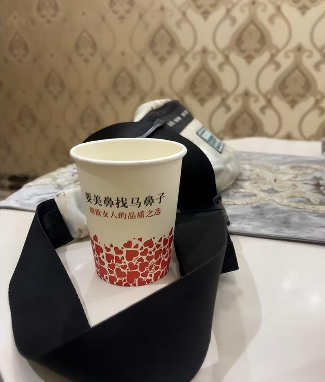 彩神vll首页超市女老板被口腔大夫1天做12项美容手术称隆胸后假体分裂维权反被打(图2)